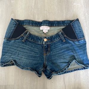 Like New! Isabelle Maternity Shorts